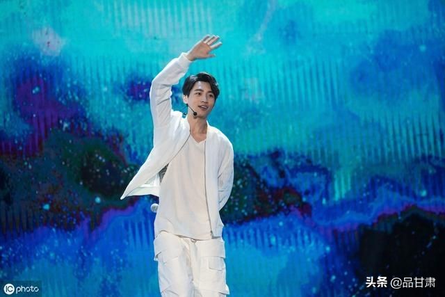 魏晨说认真的去爱一个人,魏晨温柔宠女孩