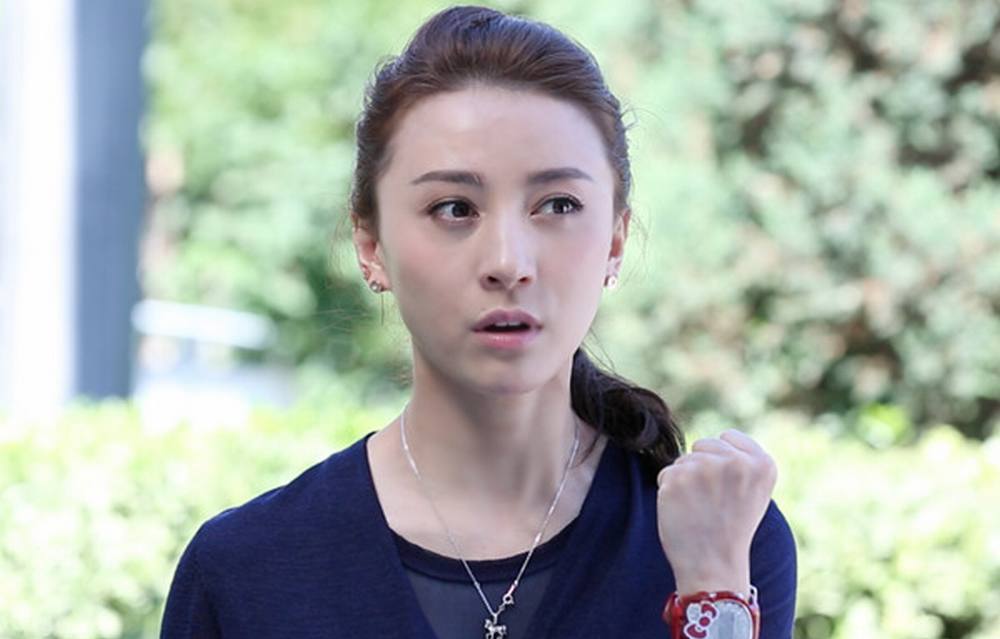 10位嫁给老大叔的女星,嫁给大爷的8位女星