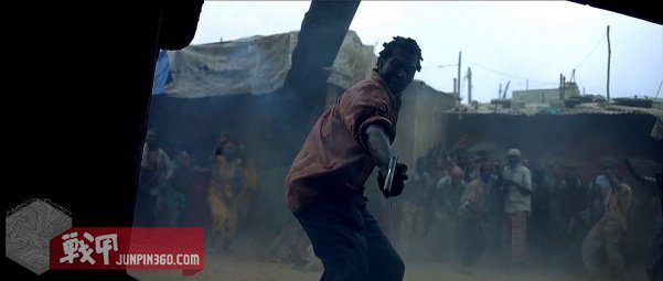 美国黑鹰战机坠落视频,十部顶级战争大片黑鹰坠落