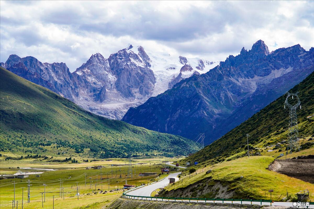 四川最壮观的山脉风景区,四川境内五大高山