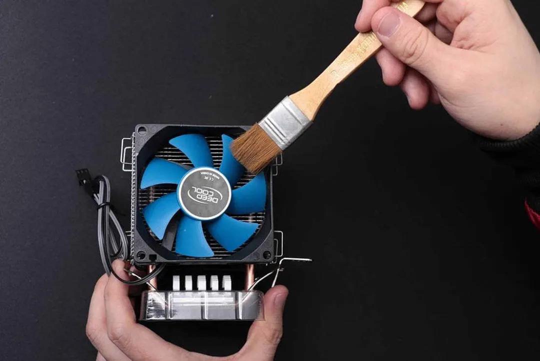 冬天电脑开机时主机嗡嗡响,电脑开机嗡嗡响就是进不去系统