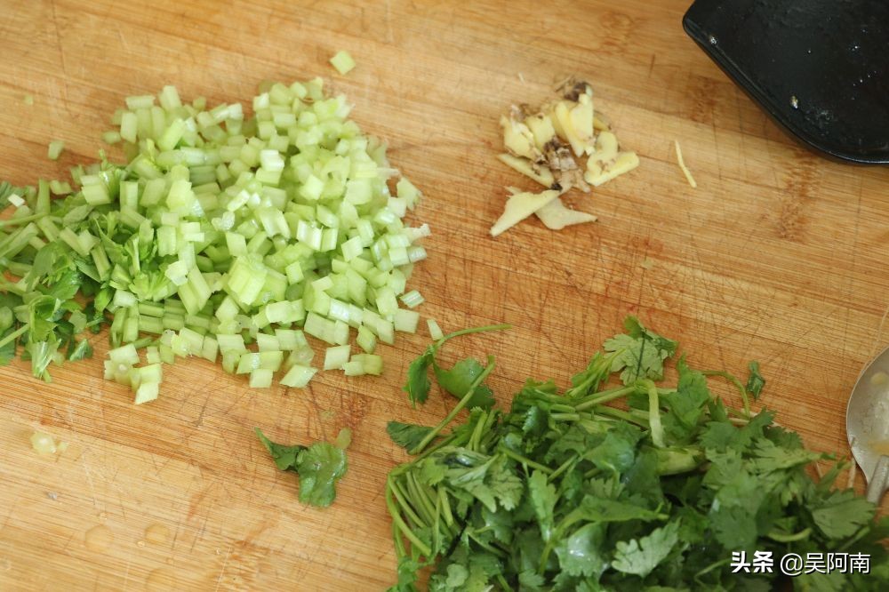 正宗猪肝汤的做法家常,猪肝汤怎么做才滑嫩