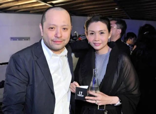 邱淑贞沈嘉伟传闻,1997年邱淑贞沈嘉伟坠入爱河