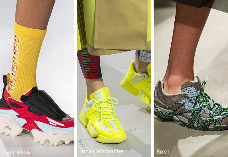 复古风女鞋爆款2022新款中靴,2022年流行的女鞋靴子