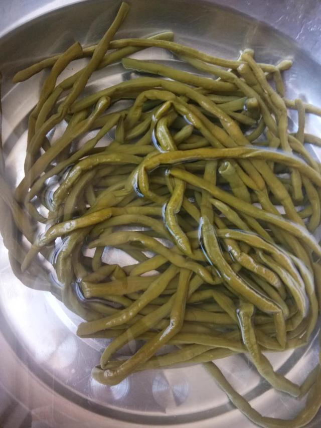 酱腌豆角家常咸菜腌制方法,酱腌豆角家常做法