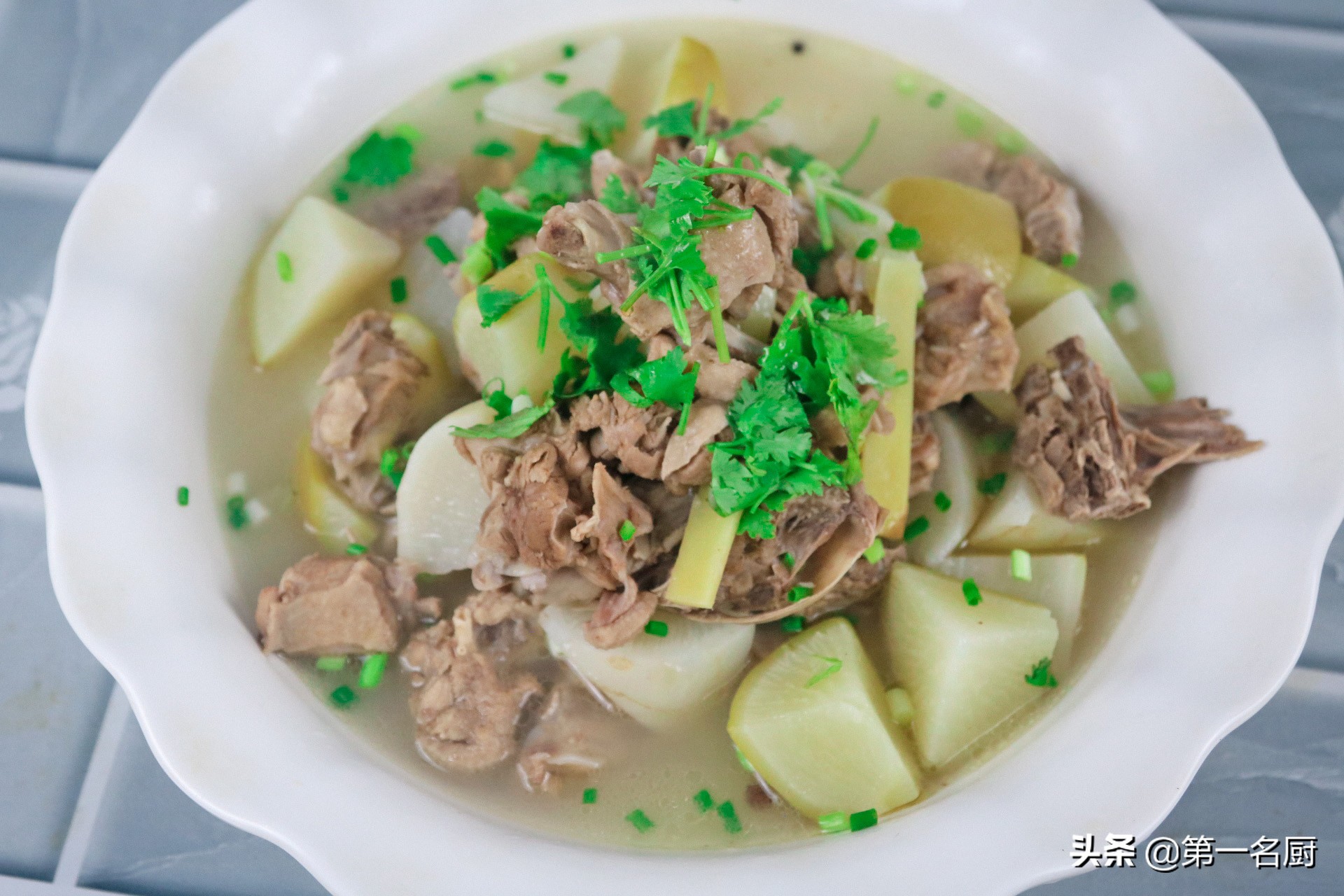 老鸭汤怎么做的好喝,老鸭汤怎样做好喝