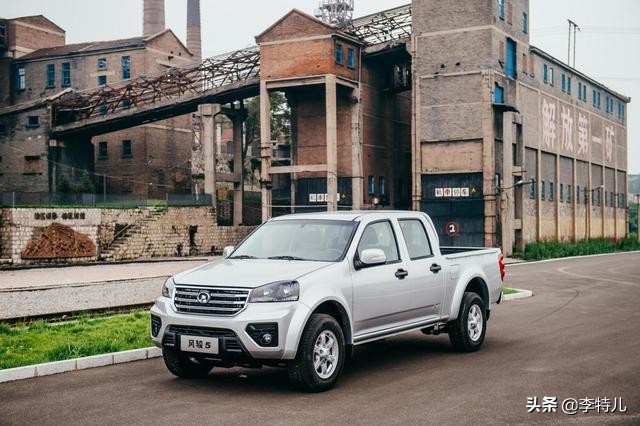长城皮卡再添帮手，风骏5柴油国六上市8.48万起，2.0T动力320N·m