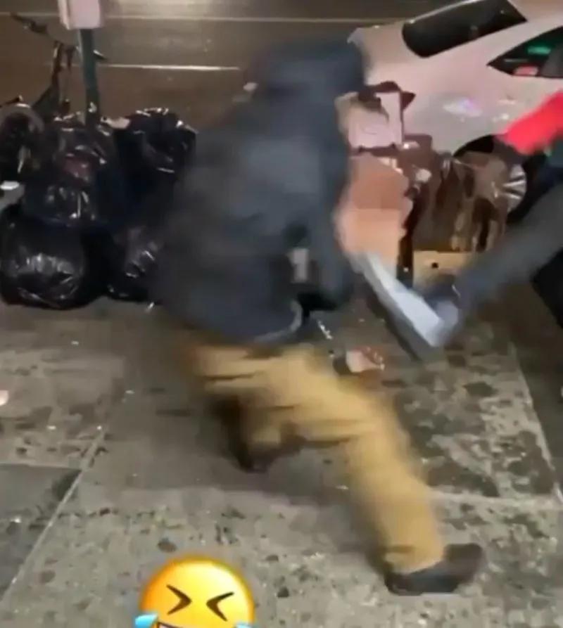 疫情华侨在国外被歧视,疫情期间海外华人的心酸