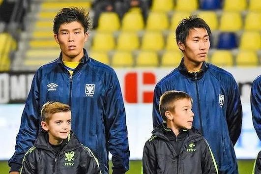 日本足球崛起励志,日本足球撑起了亚洲足球一片天