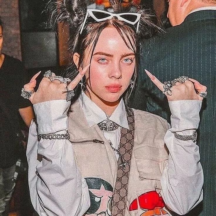 我太太太难了！项链戴在脖子上还做错了？