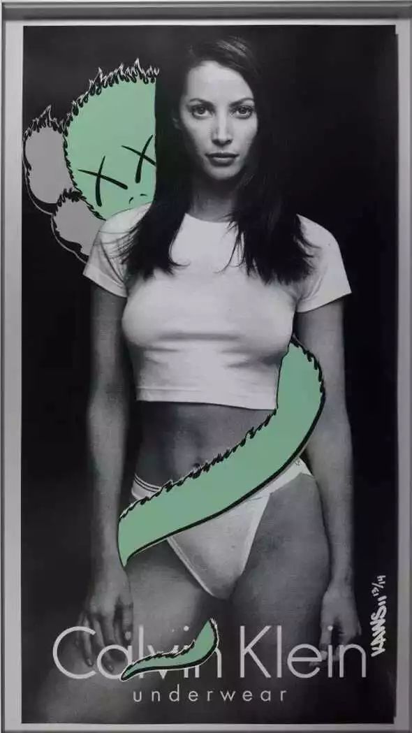 开售仅2分钟就被一抢而空！一件印花短袖居然可以12小时涨价6倍？