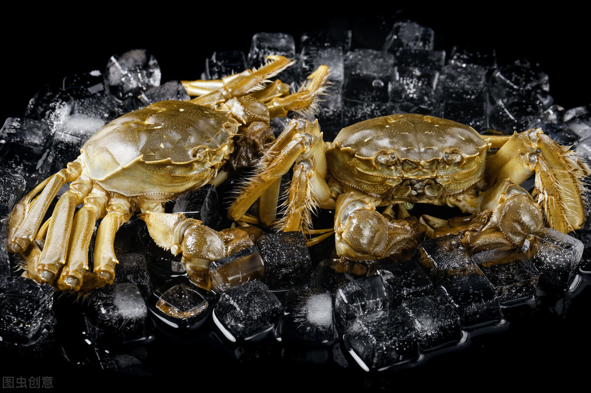 18岁女孩手指长得像螃蟹钳子！专家建议：先天性手部畸形早做矫形手术