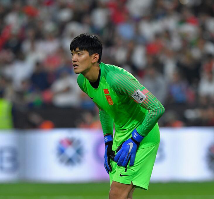 中超颜骏凌身价排名,中超美职联最新信息