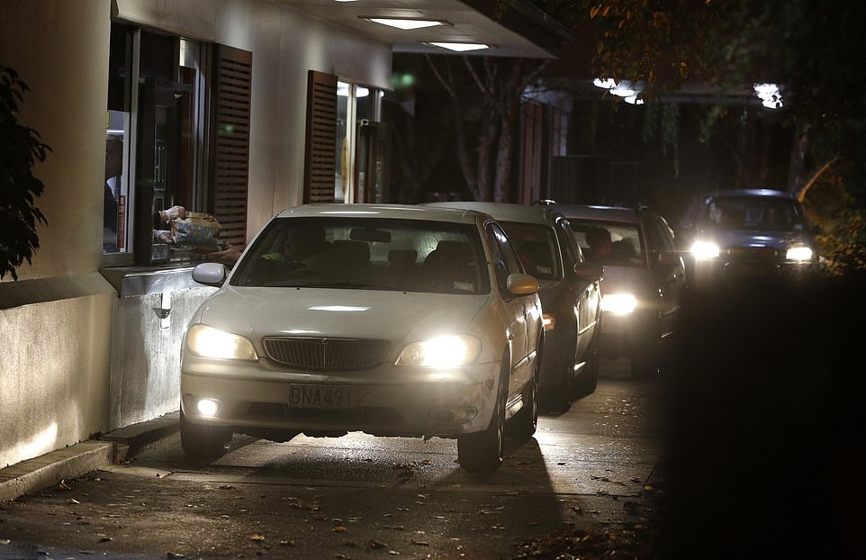 报复性消费全球复苏,报复性消费来一波