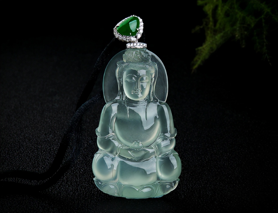 翡翠戒面鉴定方法的介绍翡翠戒面价格为何如此高-众享珠宝,乐大福