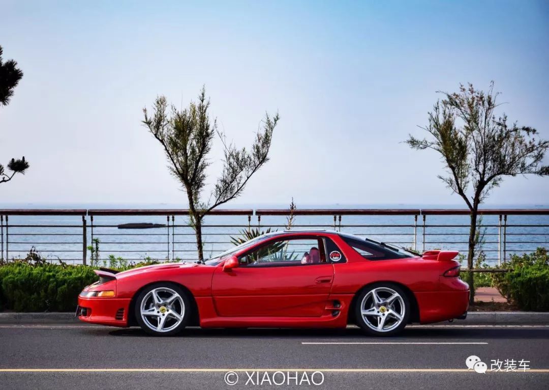 三菱3000gt跑车敞篷版,30万买一台30年前的三菱3000gt