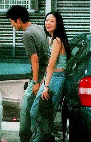 10位“浪荡”的富二代，个个换女友如换衣服，王思聪只是小萌新