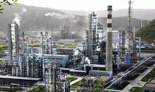 从刷涂料到乳胶漆的过程,桐油漆与水性油漆的优缺点