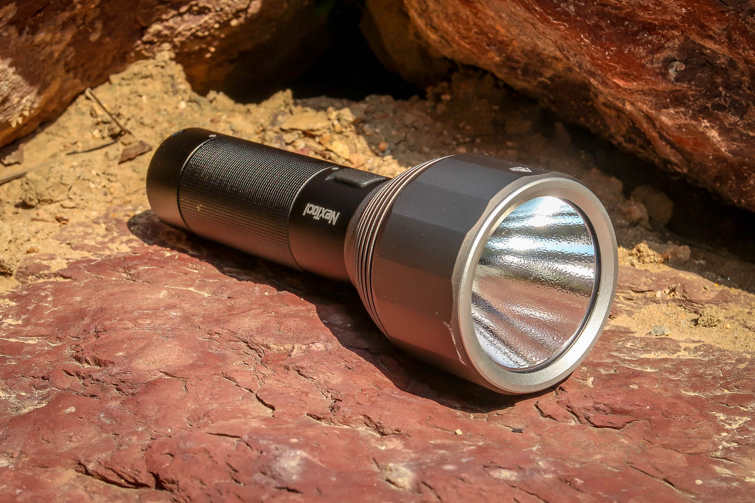 小米10000流明强光手电筒推荐,小米手电筒强光户外超亮长续航