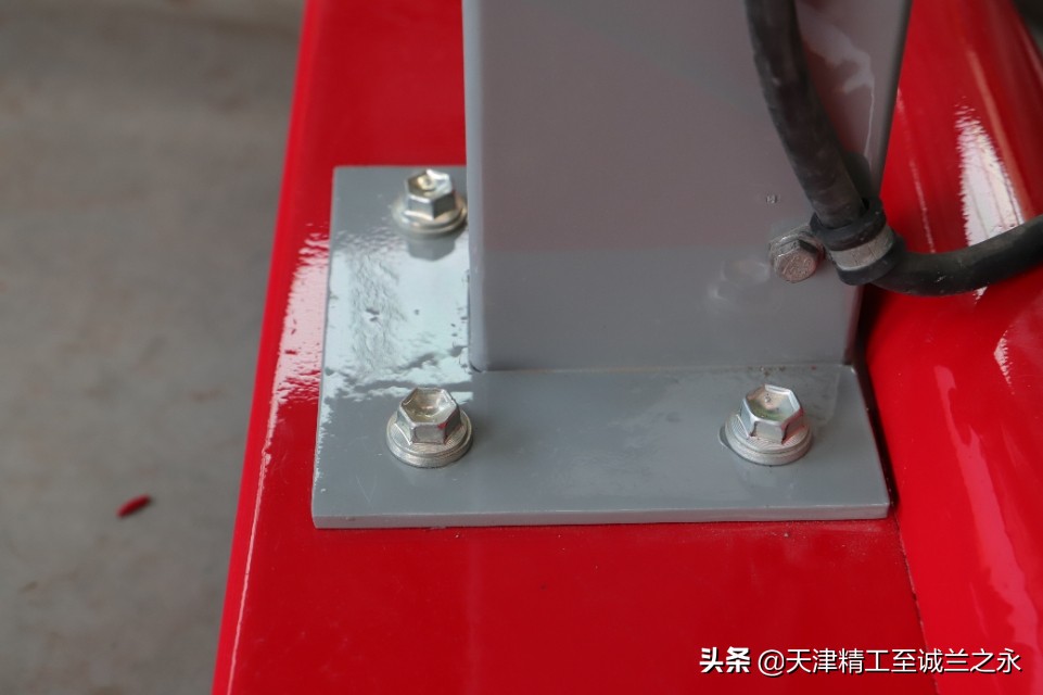 汽车喷漆工的信仰级工具翻新：瑞典IRT-300烤漆灯