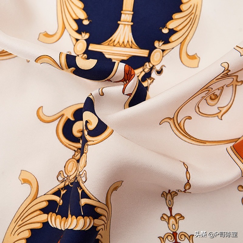 「原创首发」「P哥设计」「街拍」真丝小方巾《黄金时代》3