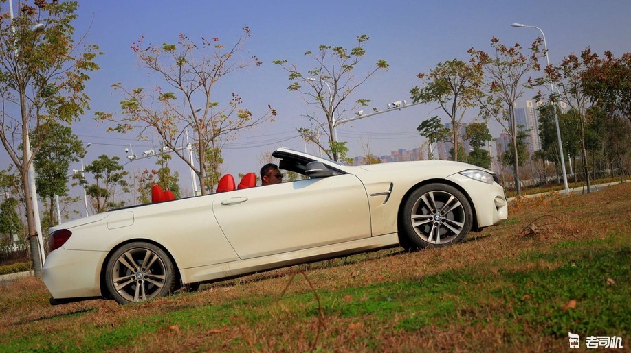 三十多万的敞篷四座,三十多万的敞篷