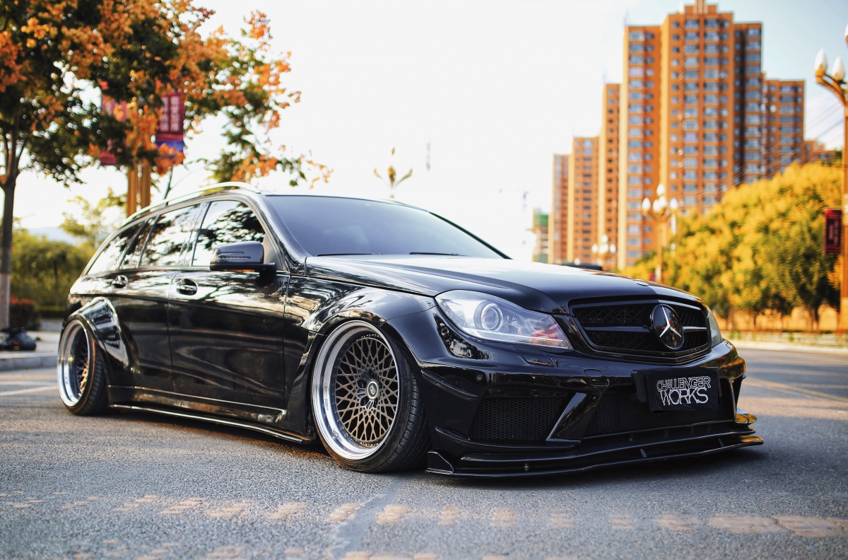 改装奔驰c200旅行版,奔驰c200改装四近四远