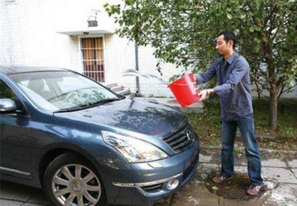洗车店怎样洗车又快又干净,洗车员工都要注意哪些事项