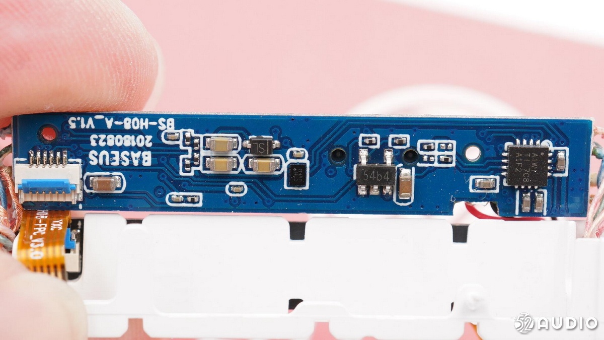 倍思baseus耳机怎么样,baseus倍思蓝牙耳机拆卸