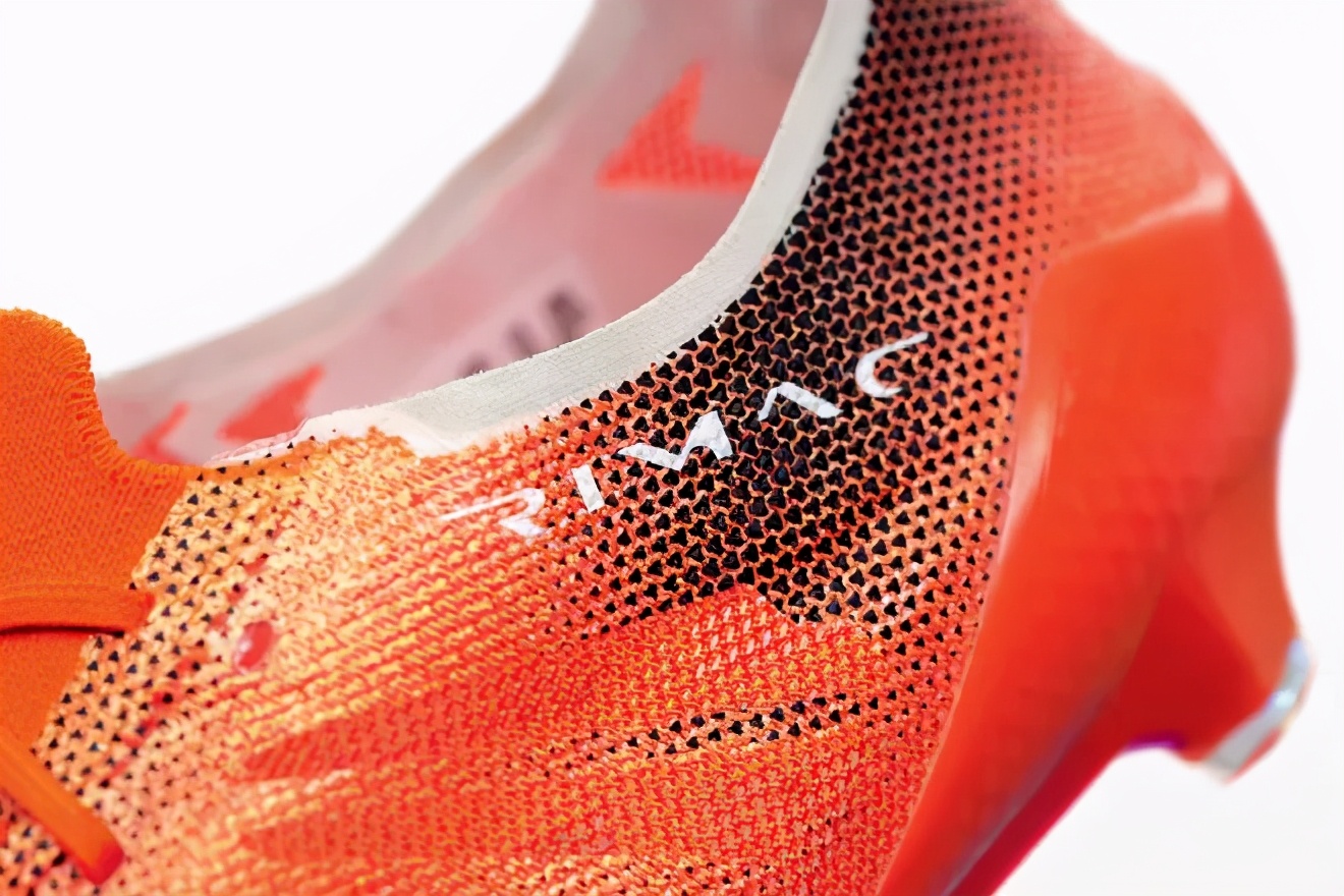 第五代pumaultra足球鞋测评,pumaultramg足球鞋测评