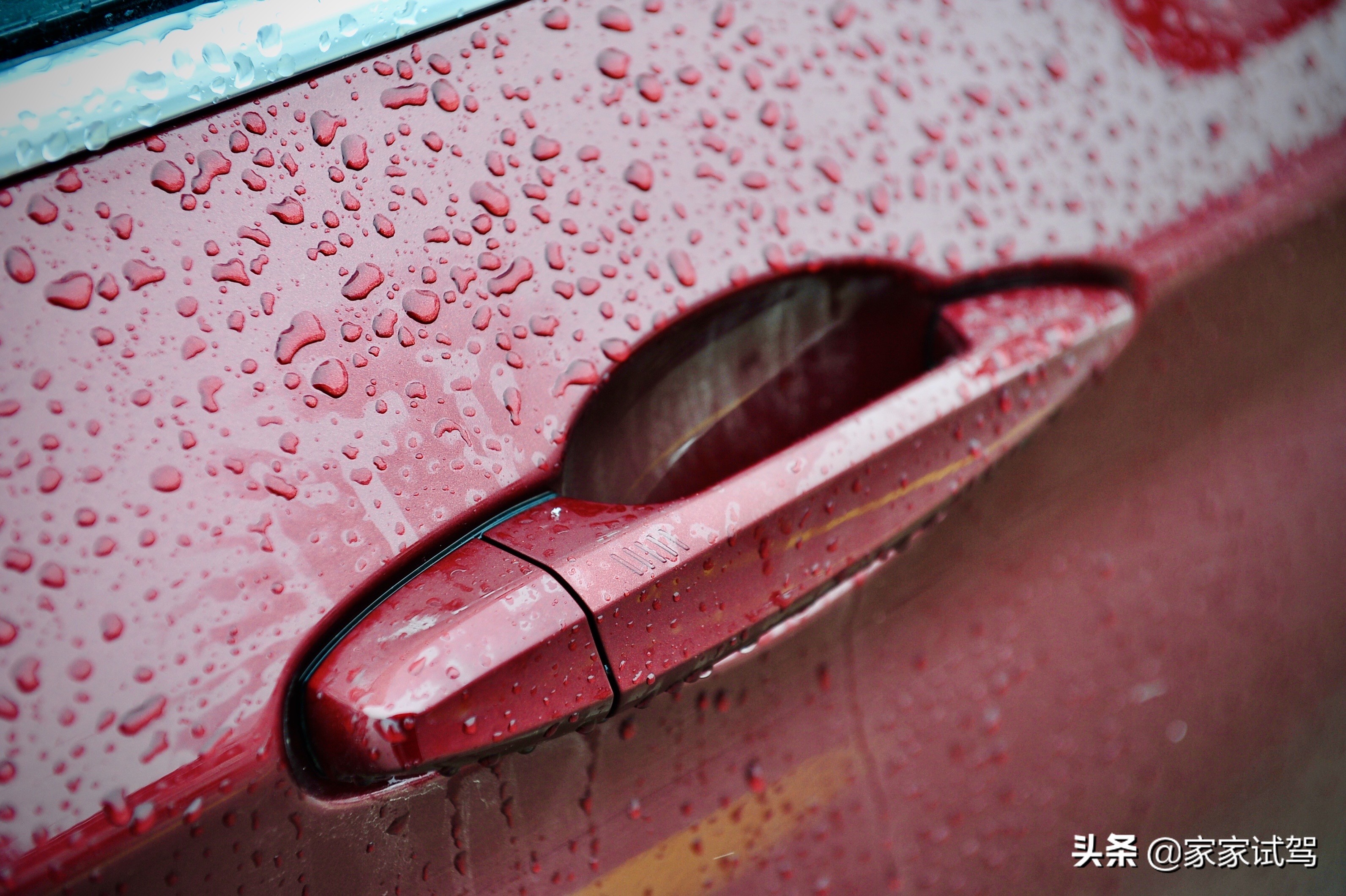 当新BMWX1遇见奔驰GLB，论一台紧凑型SUV该有的样子