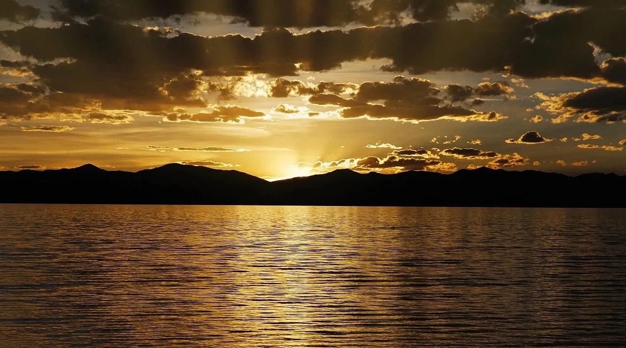 西藏的藏西,大西北的山水