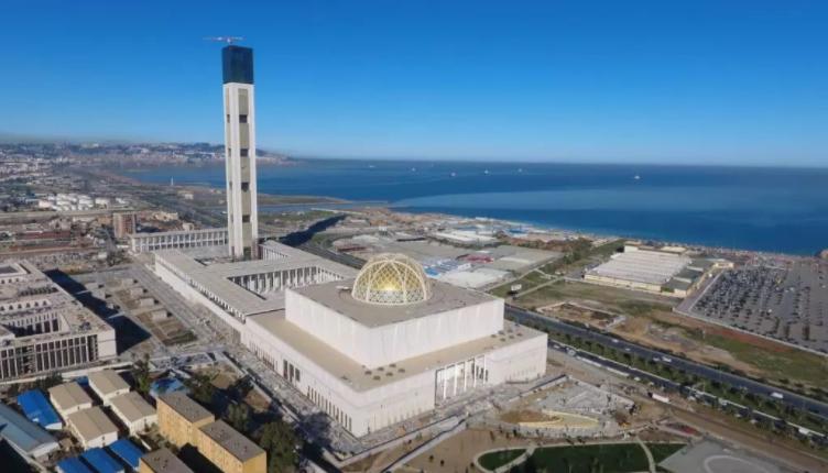 击败所有对手，非洲第1高楼由中国承建！建造难度到底有多大？