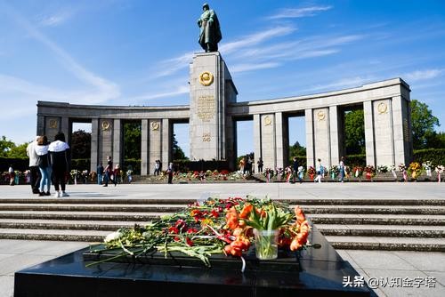 柏林危机最终导致哪个国家分裂,柏林危机导致哪个国家的分裂