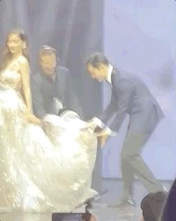 黄晓明的心酸往事,黄晓明的心酸经历