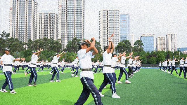 迎建党百年军训风采,青春飞扬军训