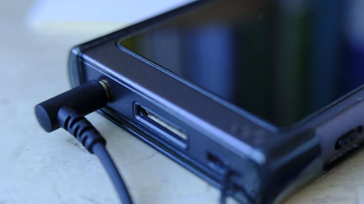 「量轻，声清。」intime碧Light耳机评测