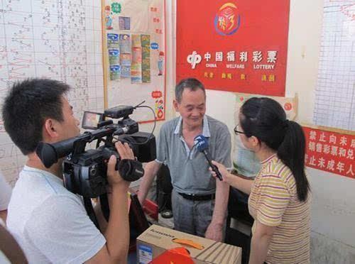 中彩票500万卖600万怎么样才合法,随便买一张彩票中500万概率大吗