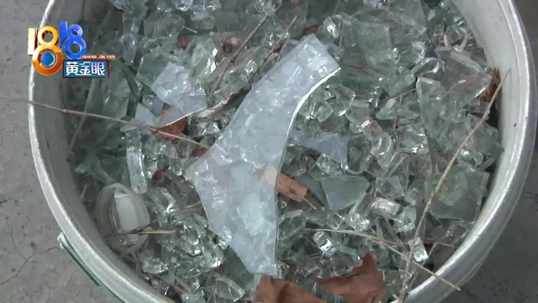 钢化玻璃爆裂会不会伤到人,钢化玻璃爆裂有碎渣掉落吗