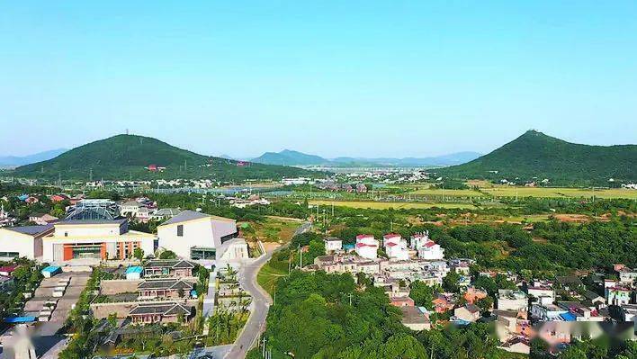 合肥的一个县级市，曾是安徽的地级市，如今富裕程度颇高