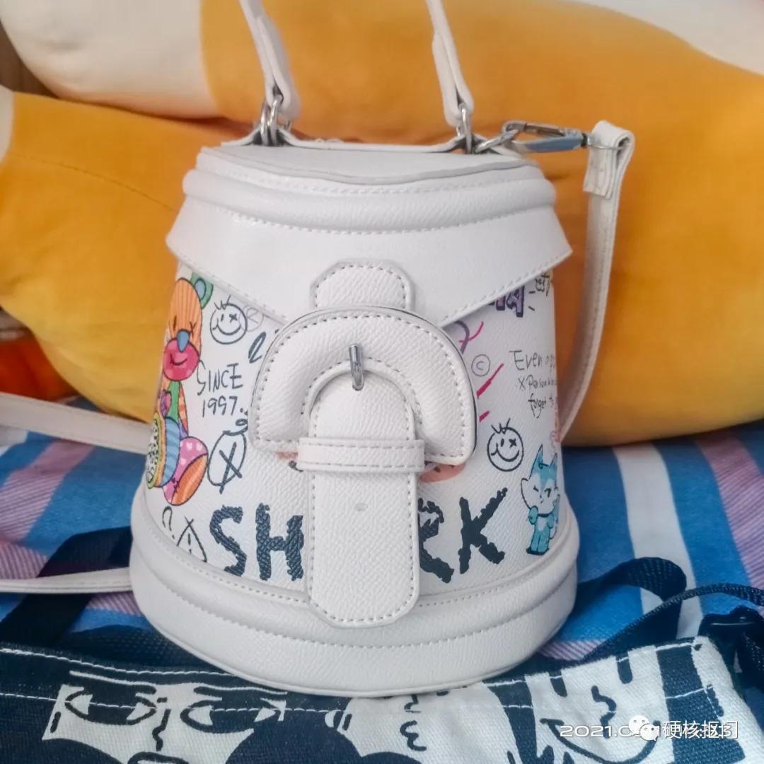 又发现了适合学生党的宝藏包包,平价又好看的宝藏包包