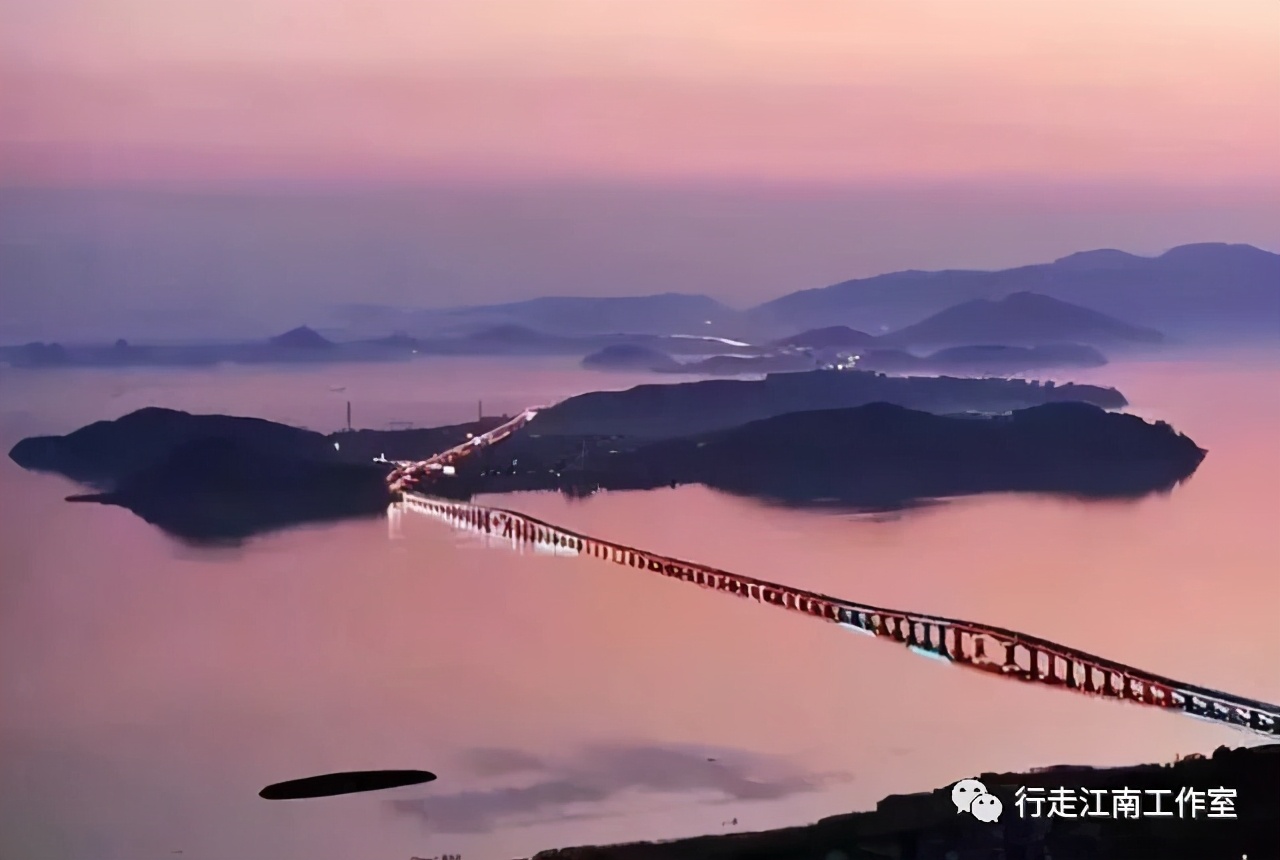 枫桥夜泊和七里山塘夜景,夜晚苏州枫桥夜泊