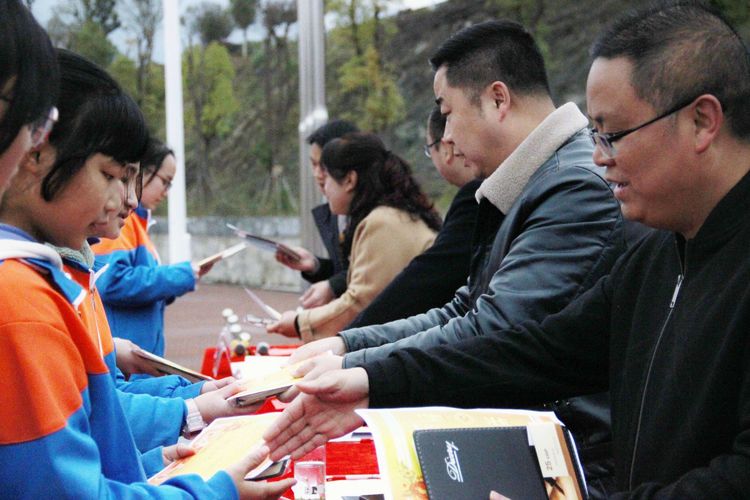 印江思源实验中学开学,思源实验学校开学典礼