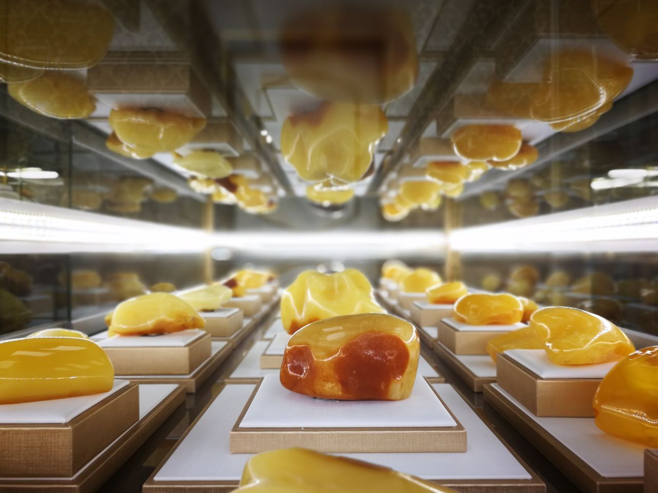 去圣彼得堡唯一的琥珀工厂打卡