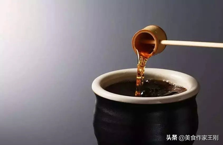 各种厨房调料的做法,厨房调料拉篮的合理用法