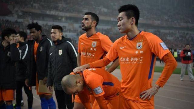 大阪樱花亚冠首发,泰山外援返回巴西联赛