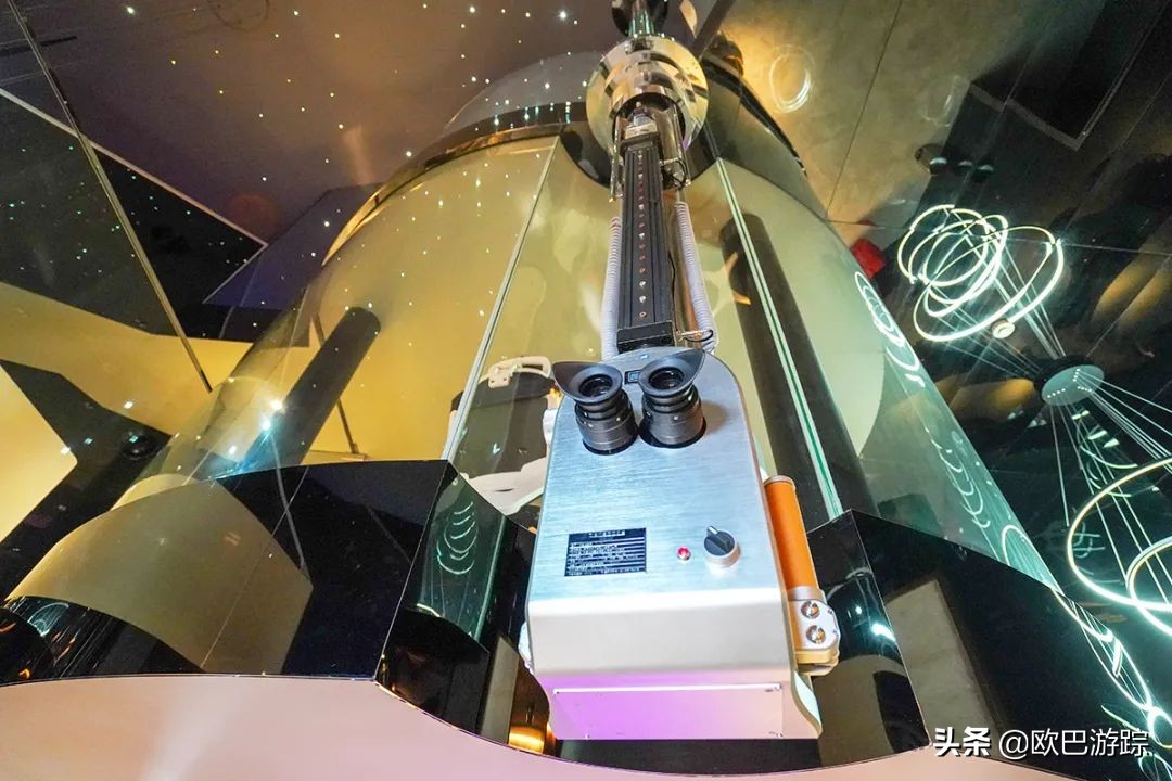 上海东方明珠塔里藏了一个酒店,你知道东方明珠有个酒店吗