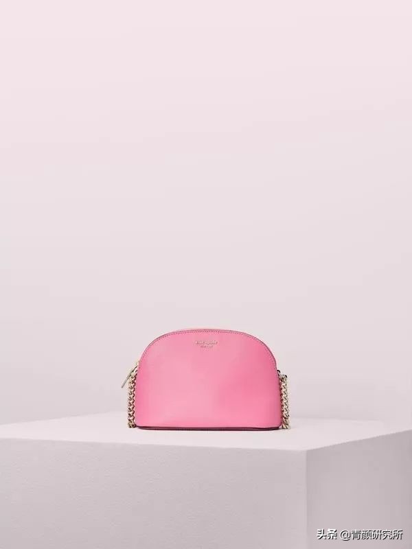轻奢小众包包种草好看高级不撞款,比较小众的轻奢包包品牌