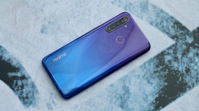 realmeq屏幕素质怎么样啊,realmeq使用感受