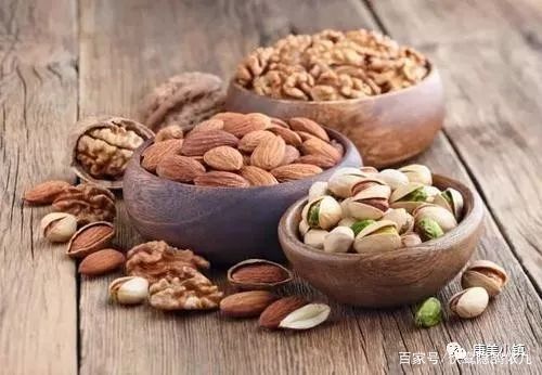 内外兼修的修护精华,内外兼修的精华修复补水